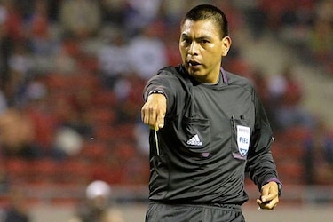 FIFA designa árbitros para próximos partidos de Panamá en la hexagonal