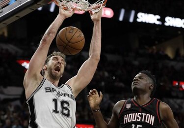 Pau Gasol firma por tres años con los Spurs