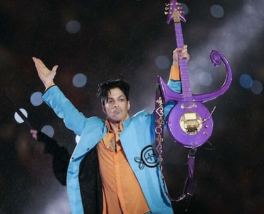 Atuendos y guitarras de Prince salen a la venta