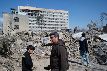 Israel dice haber atacado un complejo ‘secreto’ de desarrollo nuclear en el norte de Irán