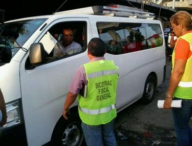 Sicotrac detecta buses del sector este de la capital con irregularidades