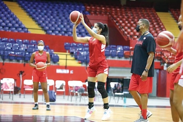 Selección Femenina Sub-17 de baloncesto sufrió su primer recorte rumbo al Concaba