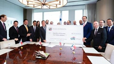 Presidente Cortizo firma acuerdo para la emisión de bonos por un monto de $2 mil millones
