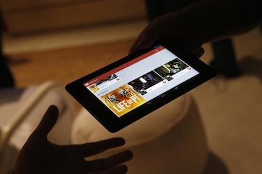 Google presenta nueva tableta Nexus 7 para expandir su presencia en hardware