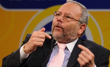 Gobierno de Ecuador denuncia a exministro por supuesta corrupción