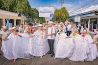 Con más de 400 participantes, delegación de Banco General se luce en el Desfile de las Mil Polleras