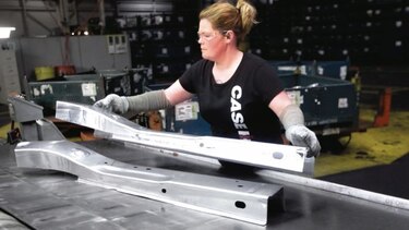 GM confirma fabricación de vehículo urbano en México