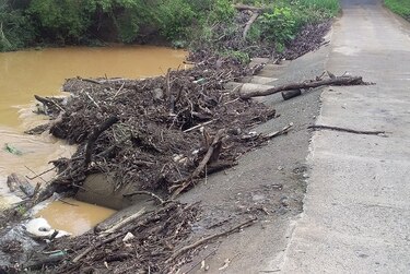 Residentes de Azuero advierten a autoridades de la obstrucción de un vado