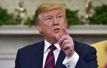 Entra en vigor el controvertido veto de Trump a los transgéneros en el ejército