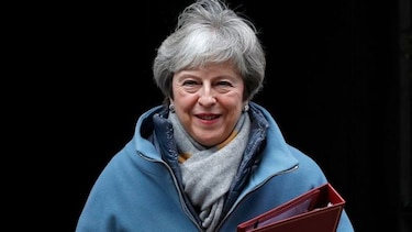 Theresa May busca reabrir negociación del ‘brexit’