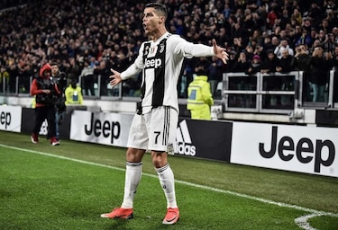 Cristiano Ronaldo anota en triunfo de Juventus