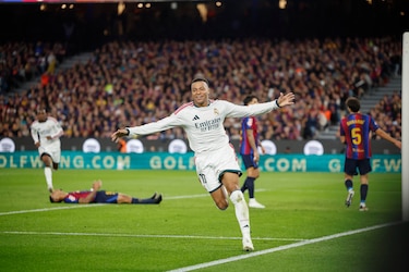 El Real Madrid derrota al Barcelona con un doblete de Kylian Mbappé