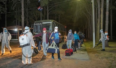La barrera de la desidia contra los migrantes que buscan volver a su país