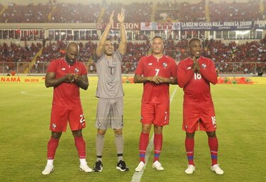 Panamá iguala 0 a 0 ante el País Vasco en la despedida de cuatro leyendas