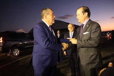 Arévalo se suma a la lista de mandatarios que participarán en cumbre económica en Panamá