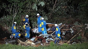 Carrera contrarreloj en el norte de Japón para hallar supervivientes tras sismo