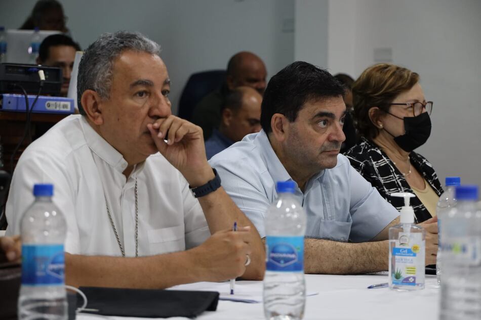 Gobierno y organizaciones sociales logran acuerdos sobre la canasta básica  