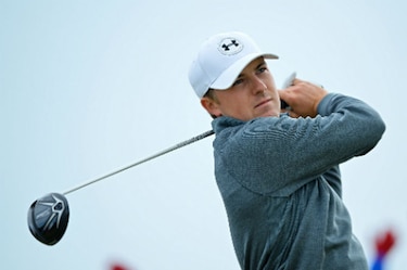 Spieth va rumbo al título y por entrar en la historia