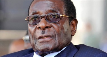 Militares niegan golpe en Zimbabue y anuncian ofensiva contra entorno del presidente Mugabe