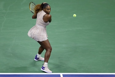 Serena Williams avanza a tercera ronda del Abierto al superar a Gasparyan