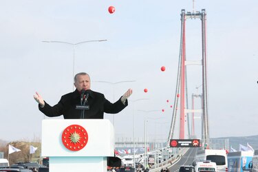 Turquía inauguró el puente colgante más largo del mundo