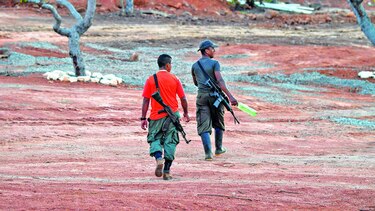 Empieza operación de entrega de 15 menores guerrilleros