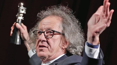 Geoffrey Rush se retira de obra