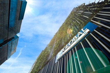 Global Bank: un banco panameño que lidera en su industria el camino hacia un futuro más sostenible