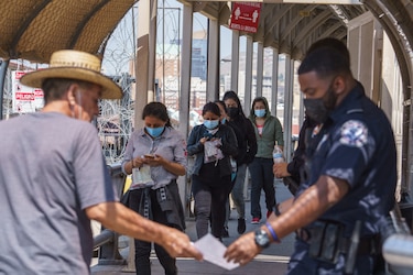 Biden y el presidente mexicano se coordinan frente a la crisis migratoria