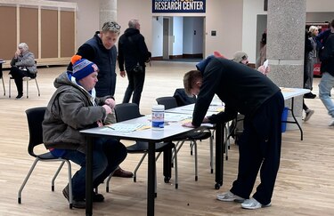 Arrancan los caucus de Iowa, la primera cita de las elecciones presidenciales de Estados Unidos