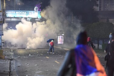 Policía: 72 instituciones y 64 comercios han sido vandalizados en 36 días de protestas