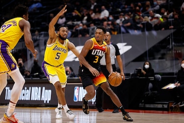 NBA: los Jazz dominan a los Lakers y afianzan su liderato en el Oeste
