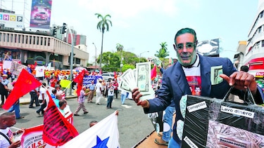 Trabajadores, divididos, pero con el mismo norte
