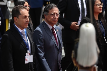 Petro dice que acudió a investidura de Noboa para pedirle liberación de presos políticos