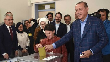 El 'sí' encabeza el referéndum en Turquía según resultados parciales