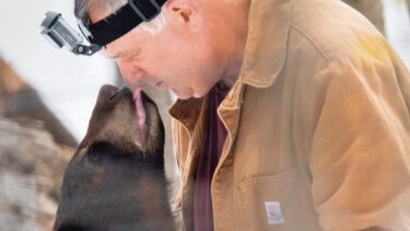 Ben Kilham, el protector de los osos en Estados Unidos