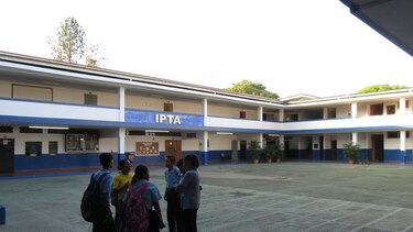 Docentes del IPT Azuero suspenden clases; exigen nombramiento de personal
