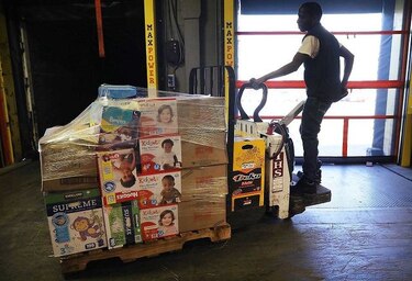 Estados Unidos intensifica ayuda a Puerto Rico mientras crece desesperación popular