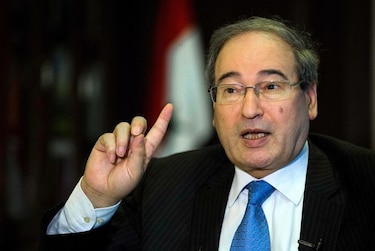 Funcionario sirio descarta salida de Assad pese a diálogo