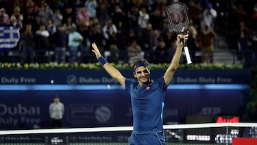 Roger Federer logra el título 100 de su carrera en Dubái