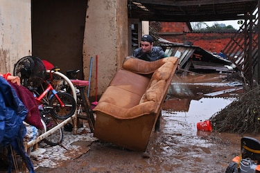 Suben a 148 los muertos por las inundaciones en el sur de Brasil