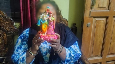 Devadasis, las jóvenes entregadas a los dioses que quedan atrapadas en una vida de explotación sexual