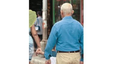 Tres metas para el adulto mayor: salud, seguridad económica y entorno favorable