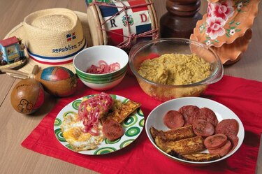 Fiesta Alrededor del Mundo