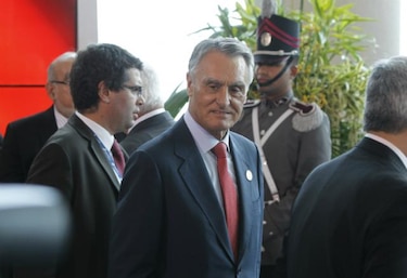 Presidente de Portugal permite que entre en vigencia estricto presupuesto
