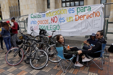 Maestros colombianos aseguran que seguirán protestando hasta hundir ley de educación