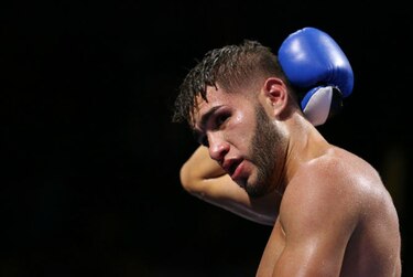Boxeador cae en coma tras combate en Estados Unidos