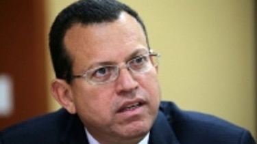 Ricardo Solís renuncia a la gerencia general del Banco de Desarrollo Agropecuario