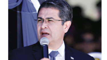 Fiscales de EU investigaron a presidente de Honduras
