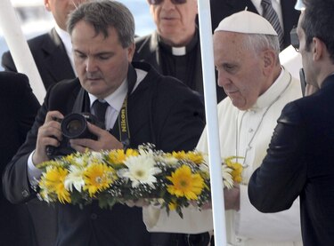 Papa Francisco: la muerte de inmigrantes en el Mediterráneo es ‘la vergüenza de una sociedad’